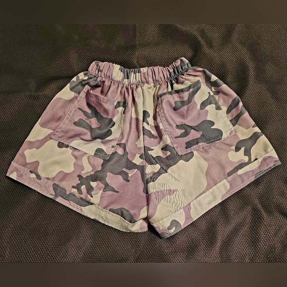 Adele B. Camo shorts - Picture 4 of 5